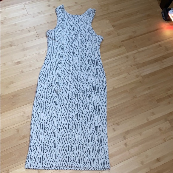 Women Stretchy dress - Picture 4 of 9